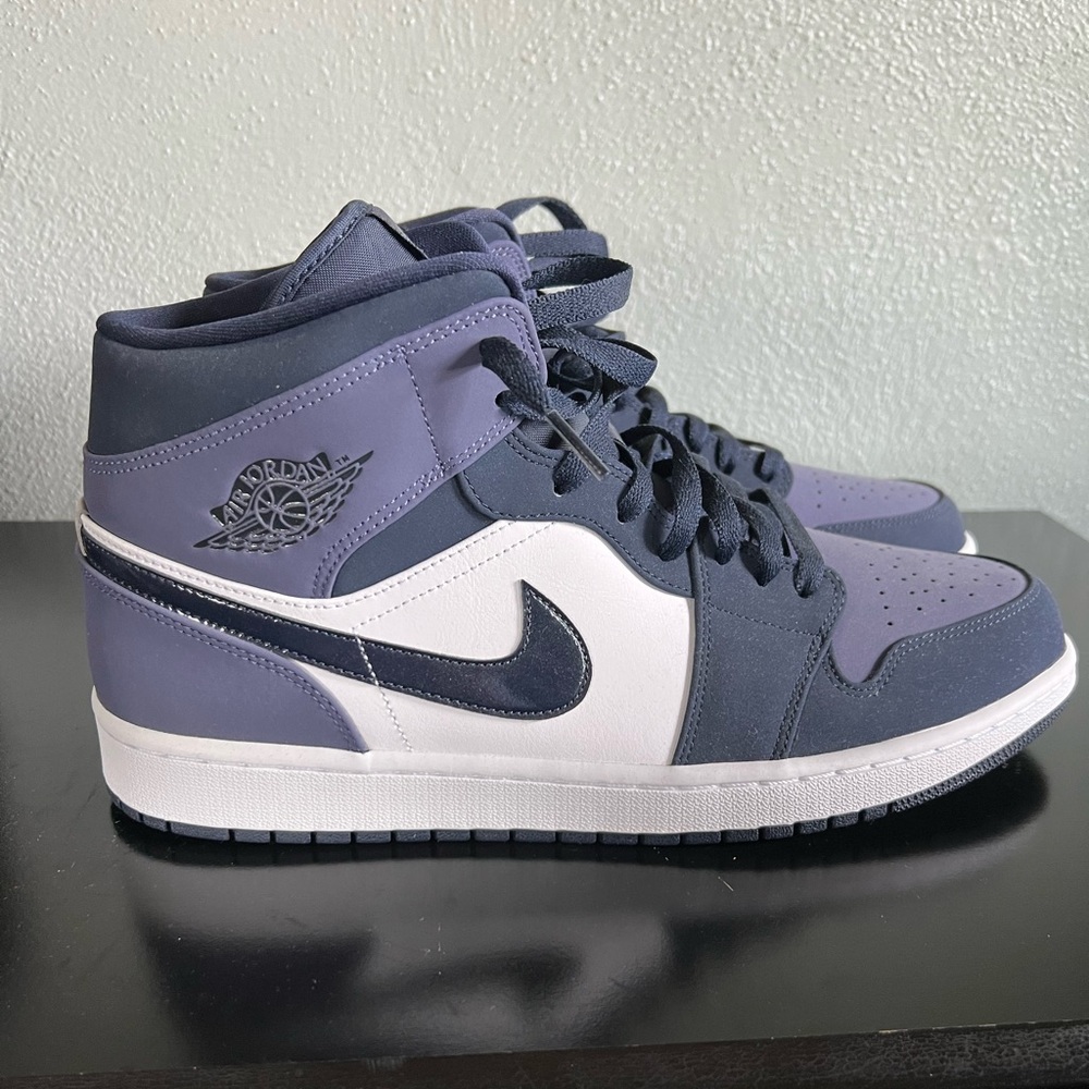 Jordan 1 mid